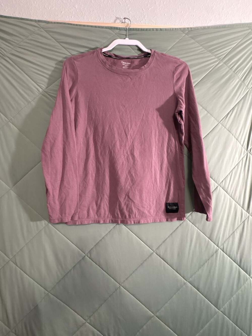 Calvin Klein Performance Long Sleeve T-Shirt Size L Mauve